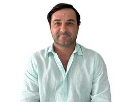 Agent Dmitriy Strakhov