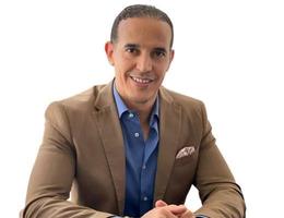 العميل Anis Derouiche