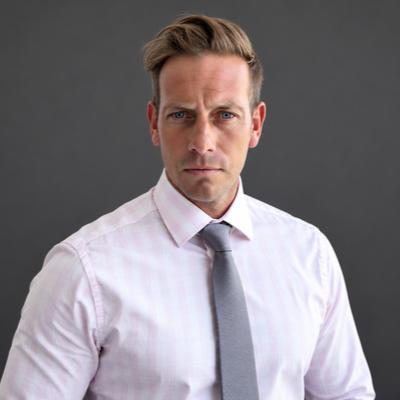 العميل Christopher Smerdon