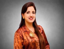 العميل Aysha Nida