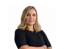 العميل Chloe Davey Thomson