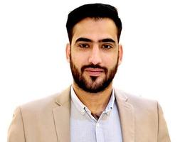 العميل Danyal Naeem