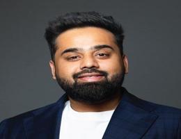 العميل Shahzeb Khan