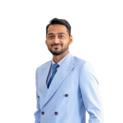 العميل Umair Akram