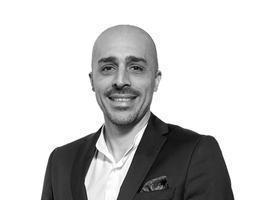 Agent Stephan Hirzel