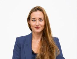 العميل Irina Feldman
