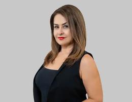 العميل Parisa Mahaseni Aghdam