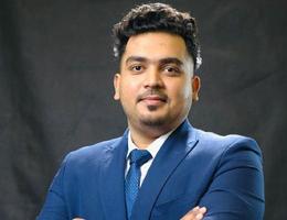 العميل Mohammed Uzair Varakhwala
