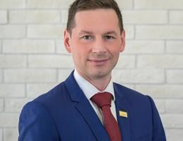 العميل Oleksiy Koval