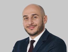 العميل Victor Danu