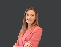 العميل Sarah Mcallister
