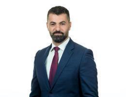 العميل Sari Safi