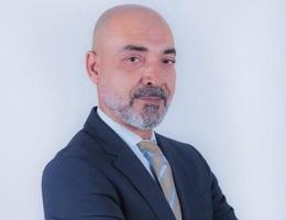 العميل Mudar Stiaf