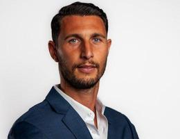العميل Lorenzo Poli