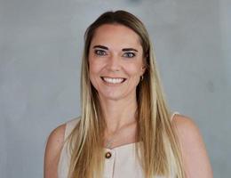 العميل Kirsty Rands