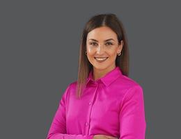 العميل Lorraine Cronin