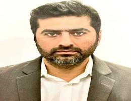 العميل Umer Hayat