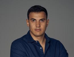 العميل Maxim Kolchanov