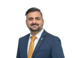 Agent Indresh Navlani
