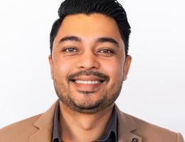 العميل Dipendra Mahat