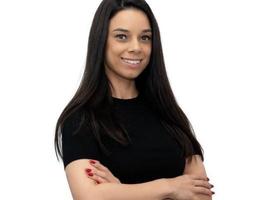 Agent Nina Zaifert