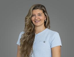 Agent Joy Van Den Hurk