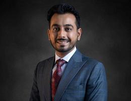 العميل Amit Bhatia
