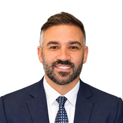 العميل Adam Gowhar