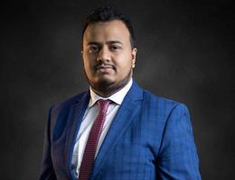 العميل Faizan Afzal