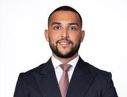 العميل Amir Makahleh