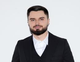 العميل Roman Lutchenko