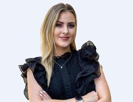العميل Sarah Louise Reynolds