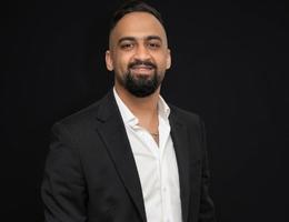 العميل Zaid Motawe