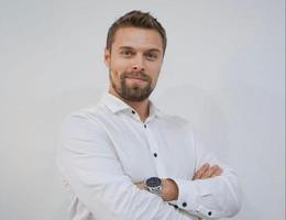 العميل Artur Trofimov