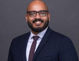العميل Hrishi Ganesh
