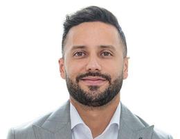 Agent Carlos Cruz