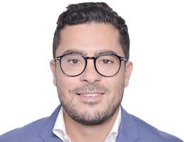 العميل Mohamad Zein