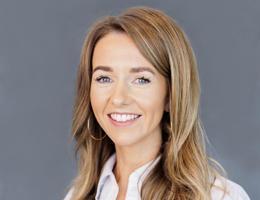 العميل Kelly Johnston