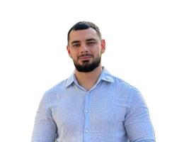 العميل ANZOR GAPAEV