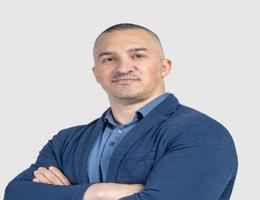 Agent Stefan Tzekov