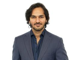 العميل Mahendra Mota