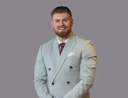 Agent Dominic Thomas