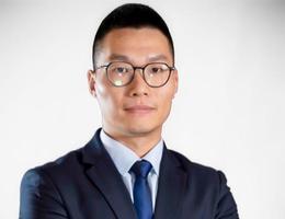 العميل Weiquan Xiong