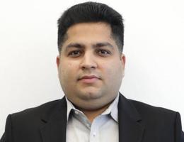 العميل Pranav Khullar