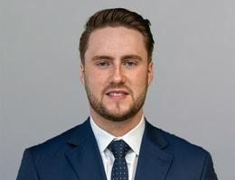 العميل Daniel Bremner