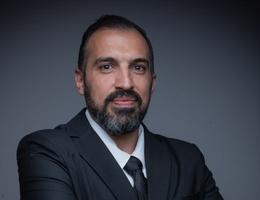 العميل Fares Alabed