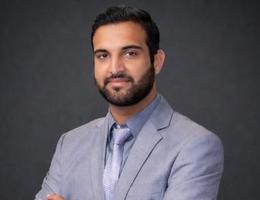العميل Muhammad Mughees