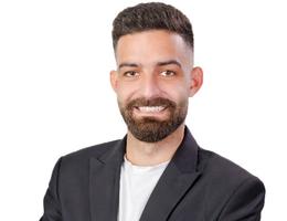 العميل Hazem Sharaf