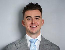 العميل Flynn Griffin