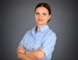العميل Ekaterina Simsek